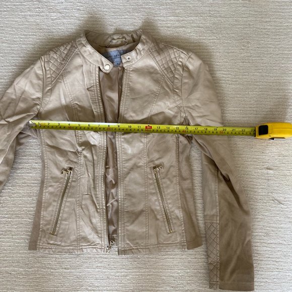 Marc New York Andrew Marc Elegant Designer Outwear - Picture 10 of 12